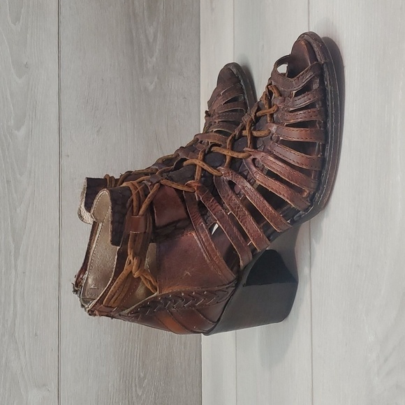 Freebird by Steven Wazee Boho Western Ankle Gladiator Sandals shoes sz 9 - Picture 4 of 14